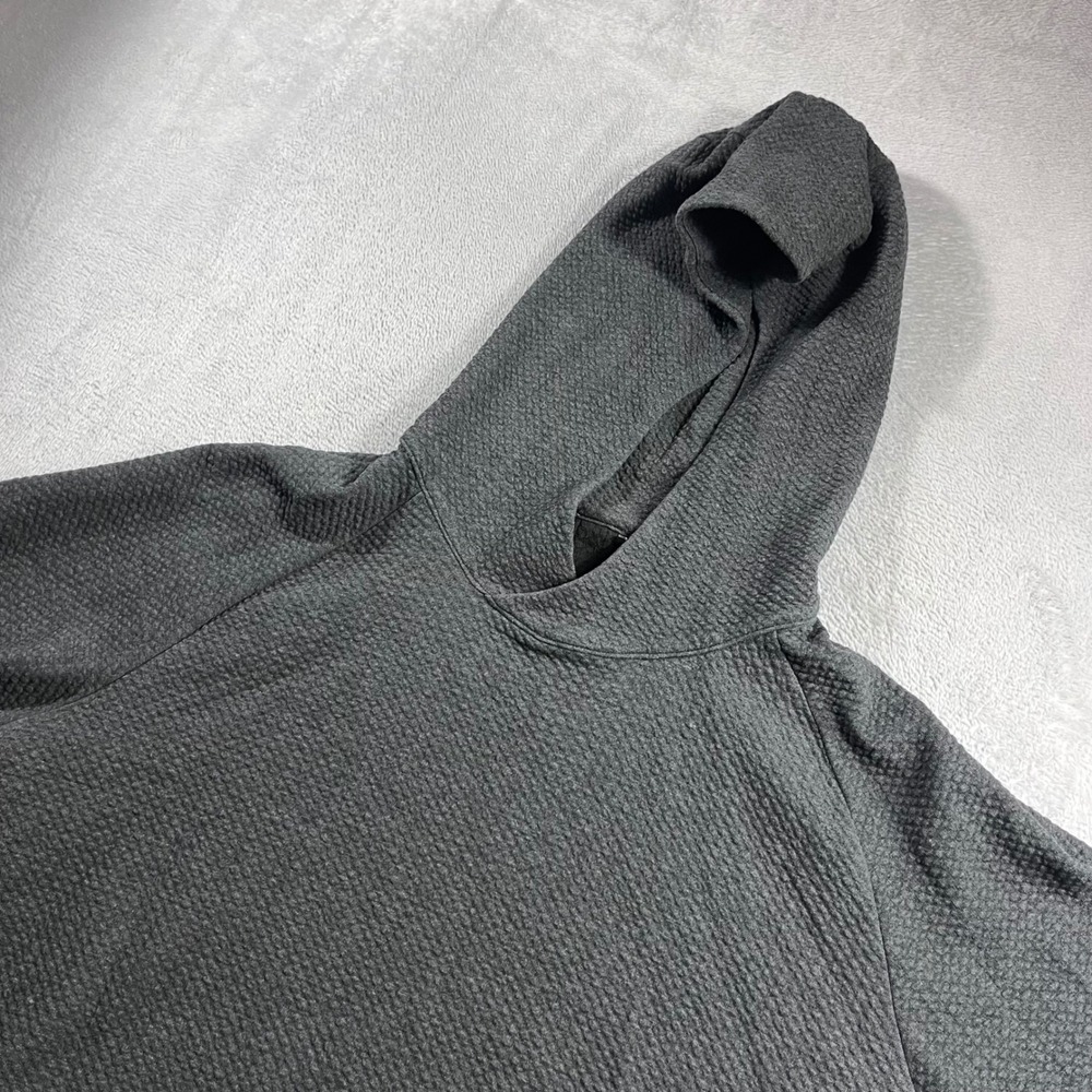 Lululemon Textured Tech Hoodie Mens Gray Waffle Knit Pullover Sweatshirt